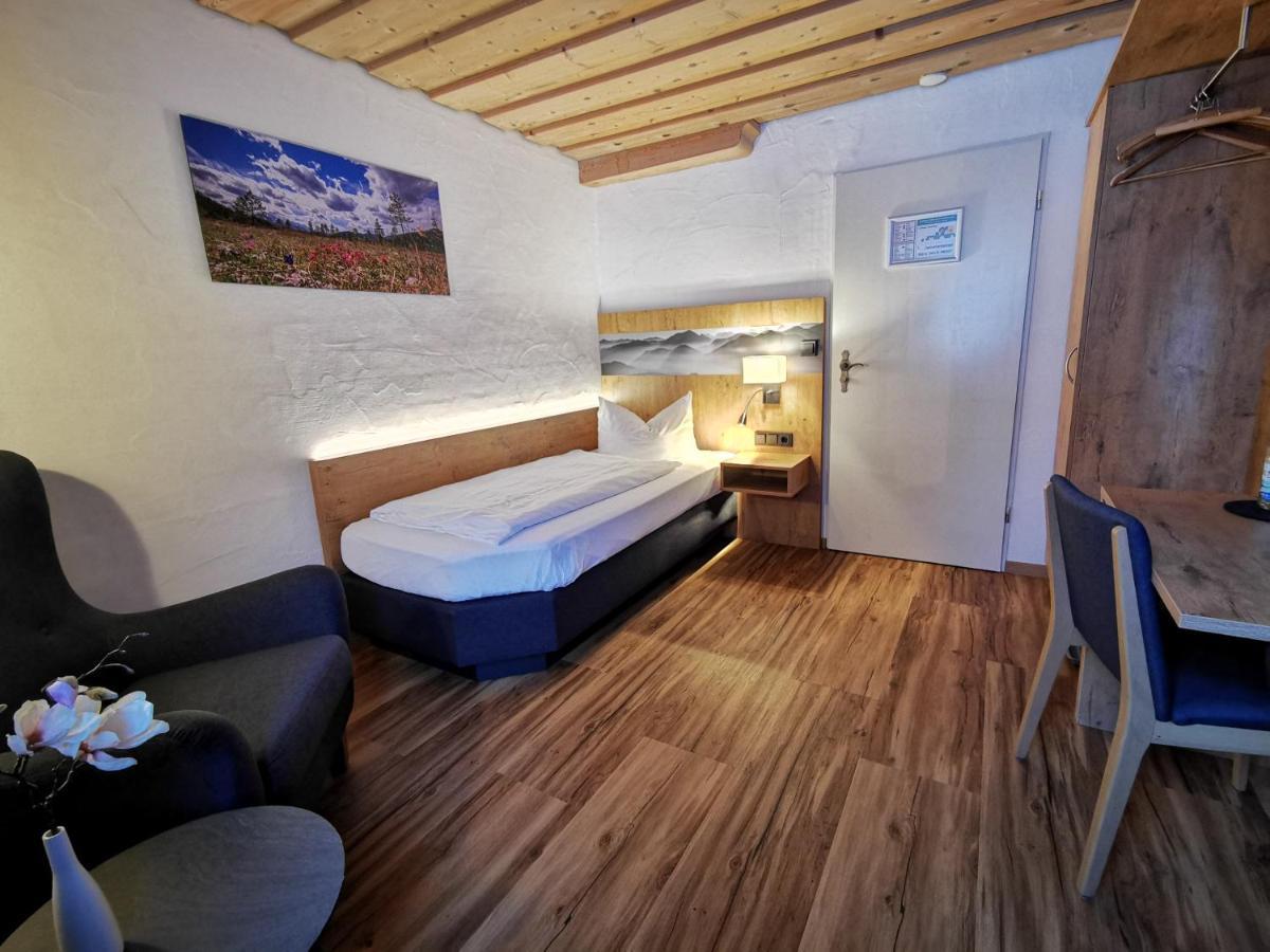 Gasthof & Hotel Zur Post Wallgau Luaran gambar