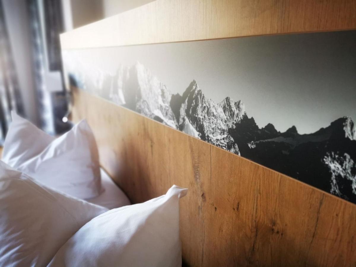 Gasthof & Hotel Zur Post Wallgau Luaran gambar
