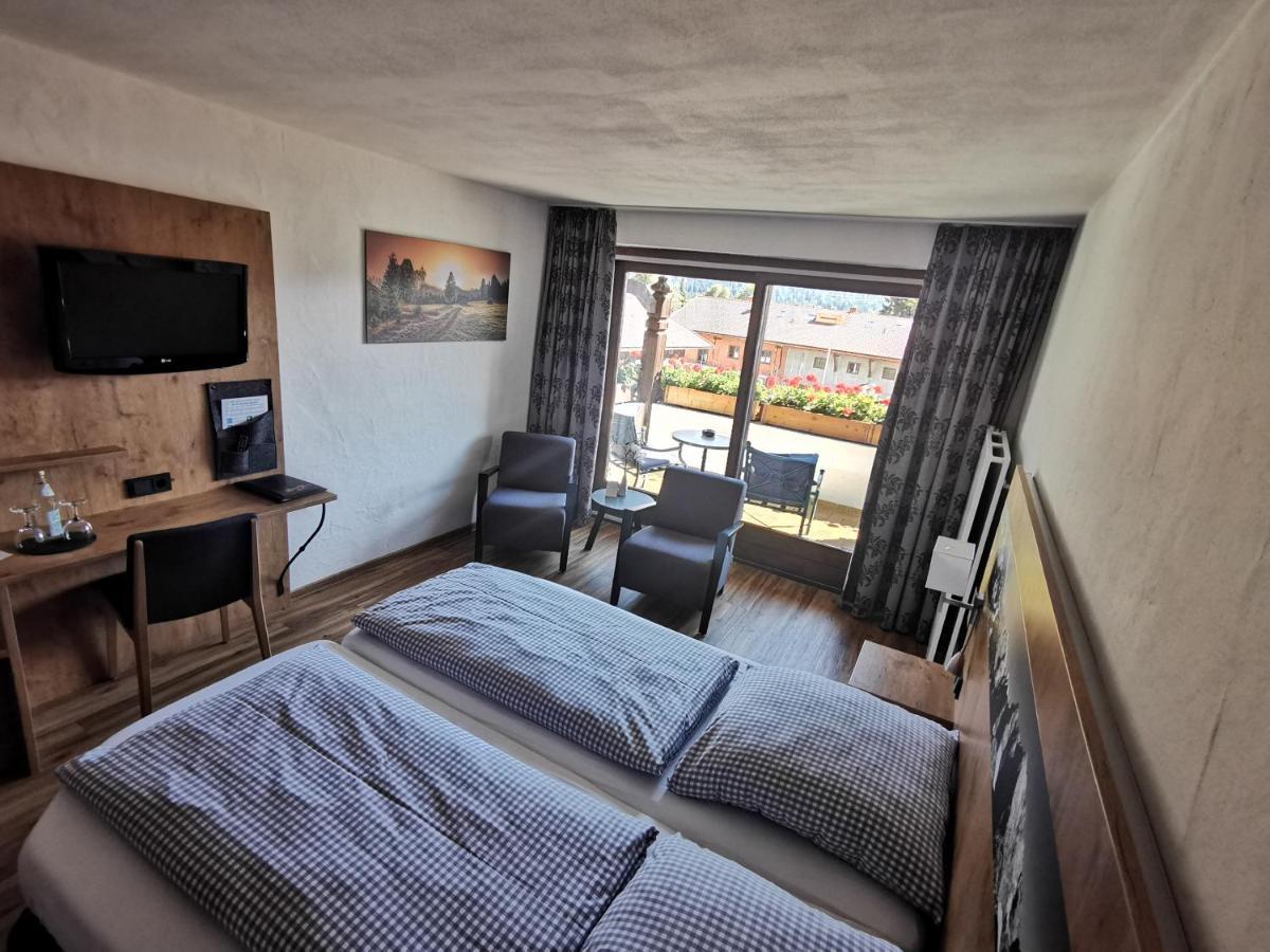 Gasthof & Hotel Zur Post Wallgau Luaran gambar