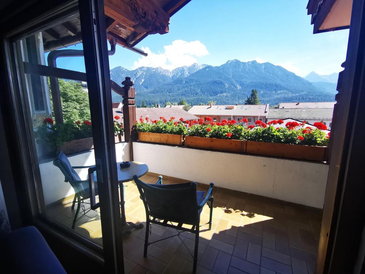 Gasthof & Hotel Zur Post Wallgau Luaran gambar