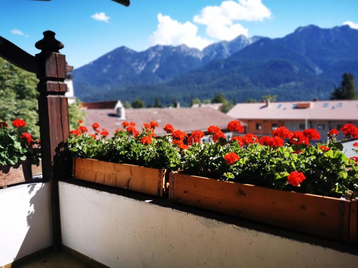 Gasthof & Hotel Zur Post Wallgau Luaran gambar