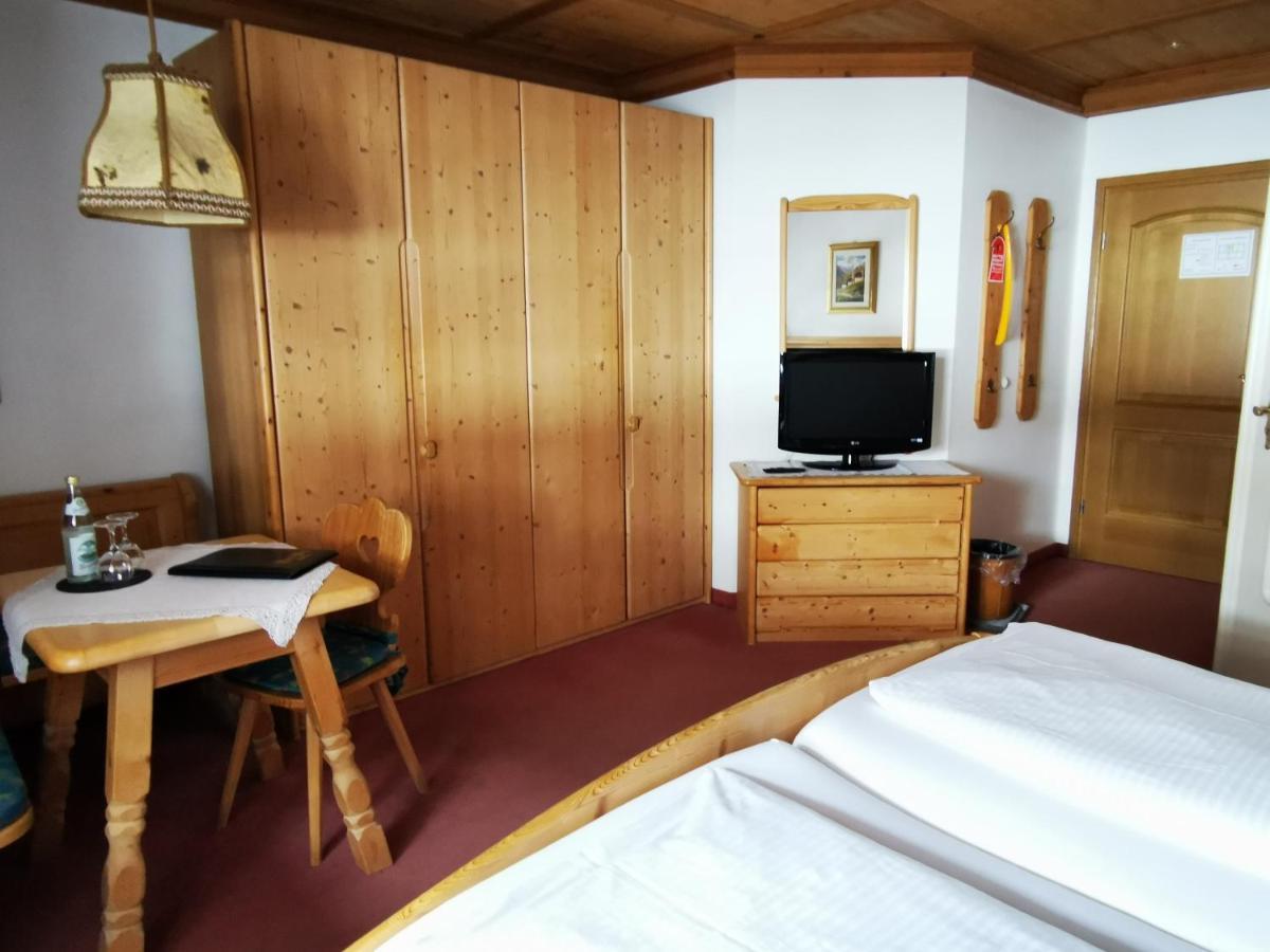 Gasthof & Hotel Zur Post Wallgau Luaran gambar