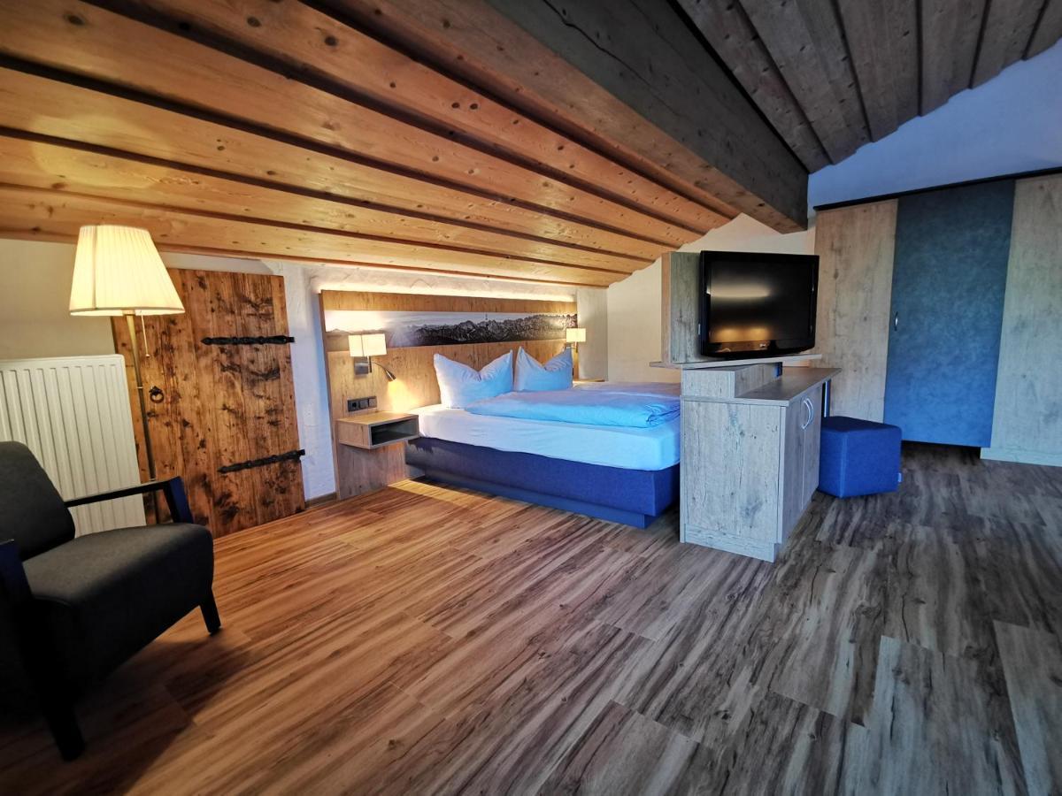 Gasthof & Hotel Zur Post Wallgau Luaran gambar