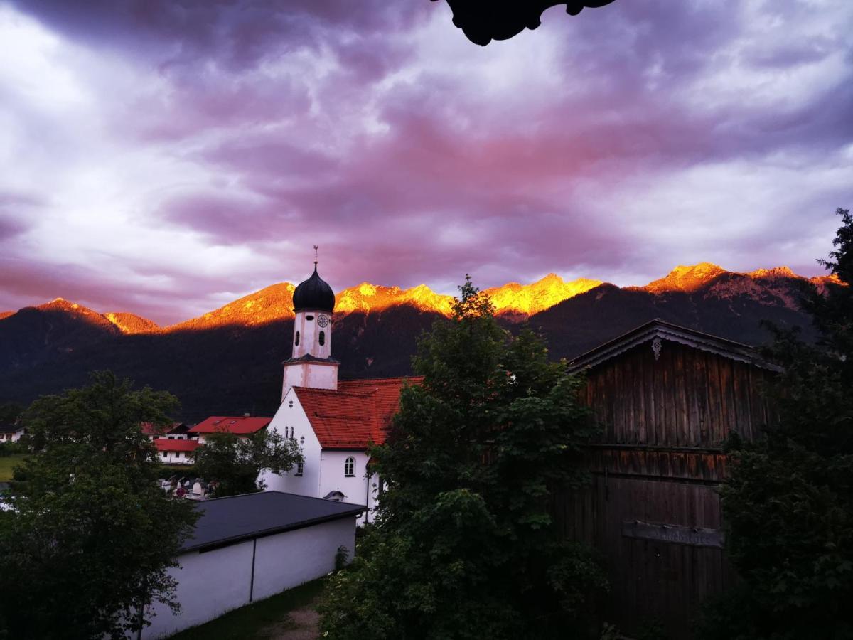 Gasthof & Hotel Zur Post Wallgau Luaran gambar