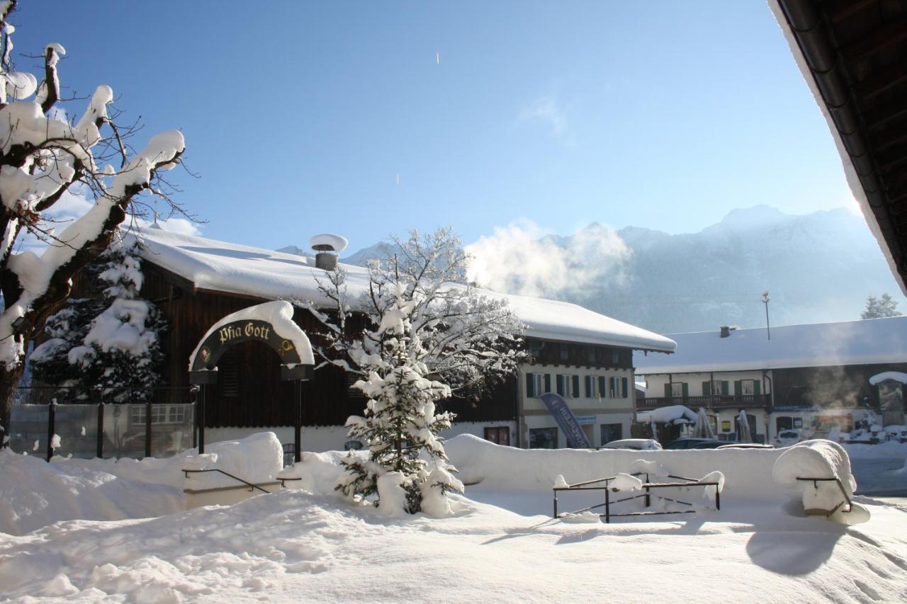 Gasthof & Hotel Zur Post Wallgau Luaran gambar